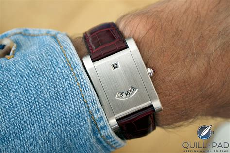 cartier tank a guichet